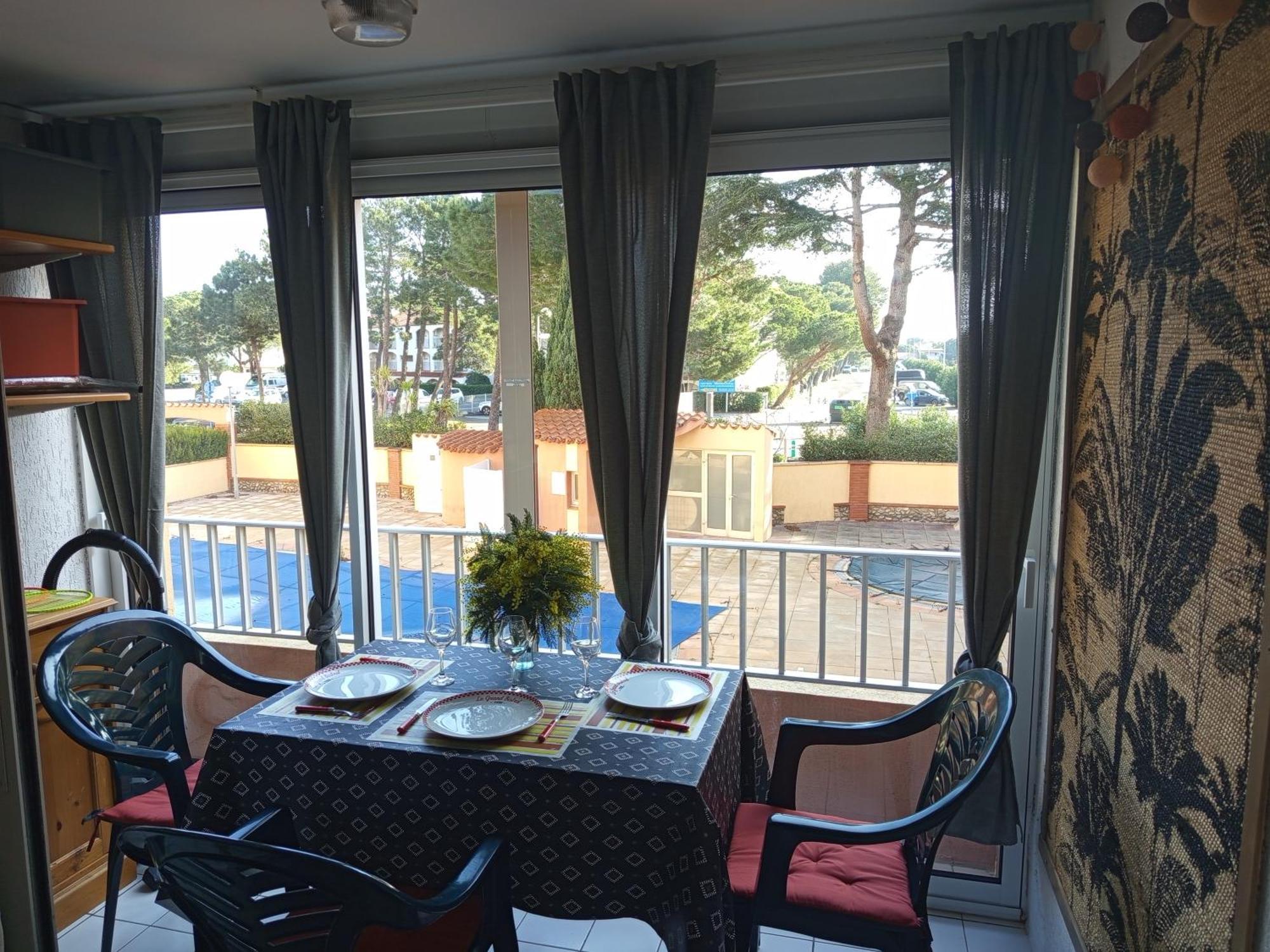 Joli Studio Cabine 4 Personnes A 300 M De La Plage Argeles-sur-Mer Exterior photo